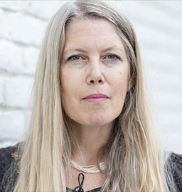 Dr. Jennifer Brunton
