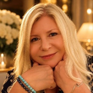 Dr Lynsey Gozna